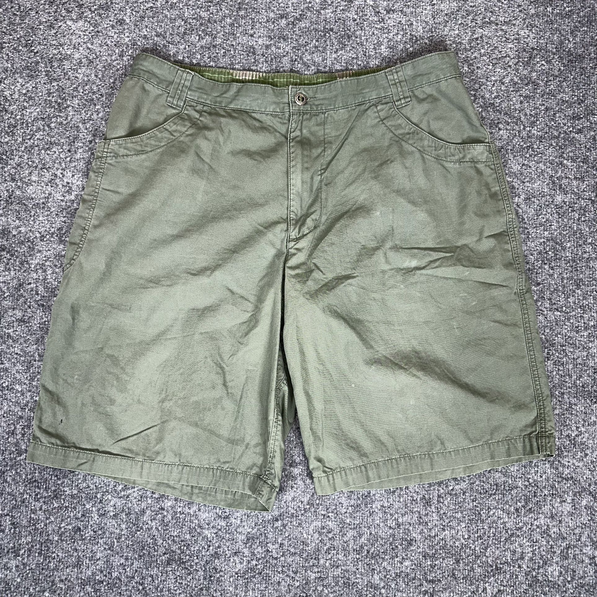 Patagonia Shorts Mens 36 Green Solid Chino Outdoors Gorpcore 11" Mid Rise Adult