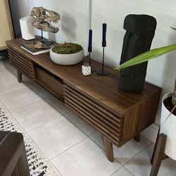 TV Console 