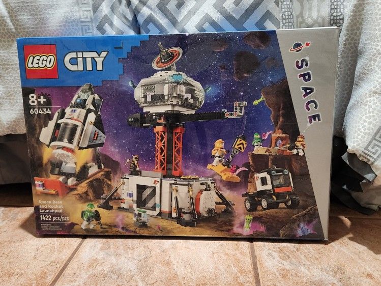 LEGO City Space 60434 Space Base And Rocket Launchpad