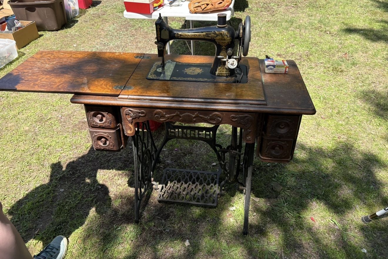 Vintage Singer Sewing Machine
