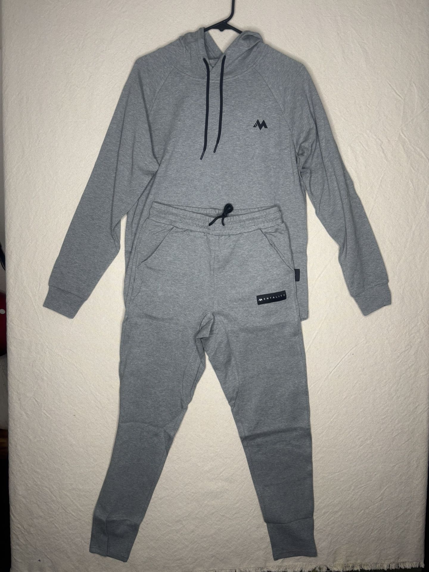 Men’s Small Mentality Hoodie Jogger Set