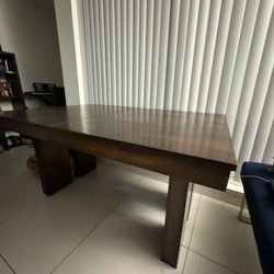 Raymour & Flanigan Teagan Dining Table Set