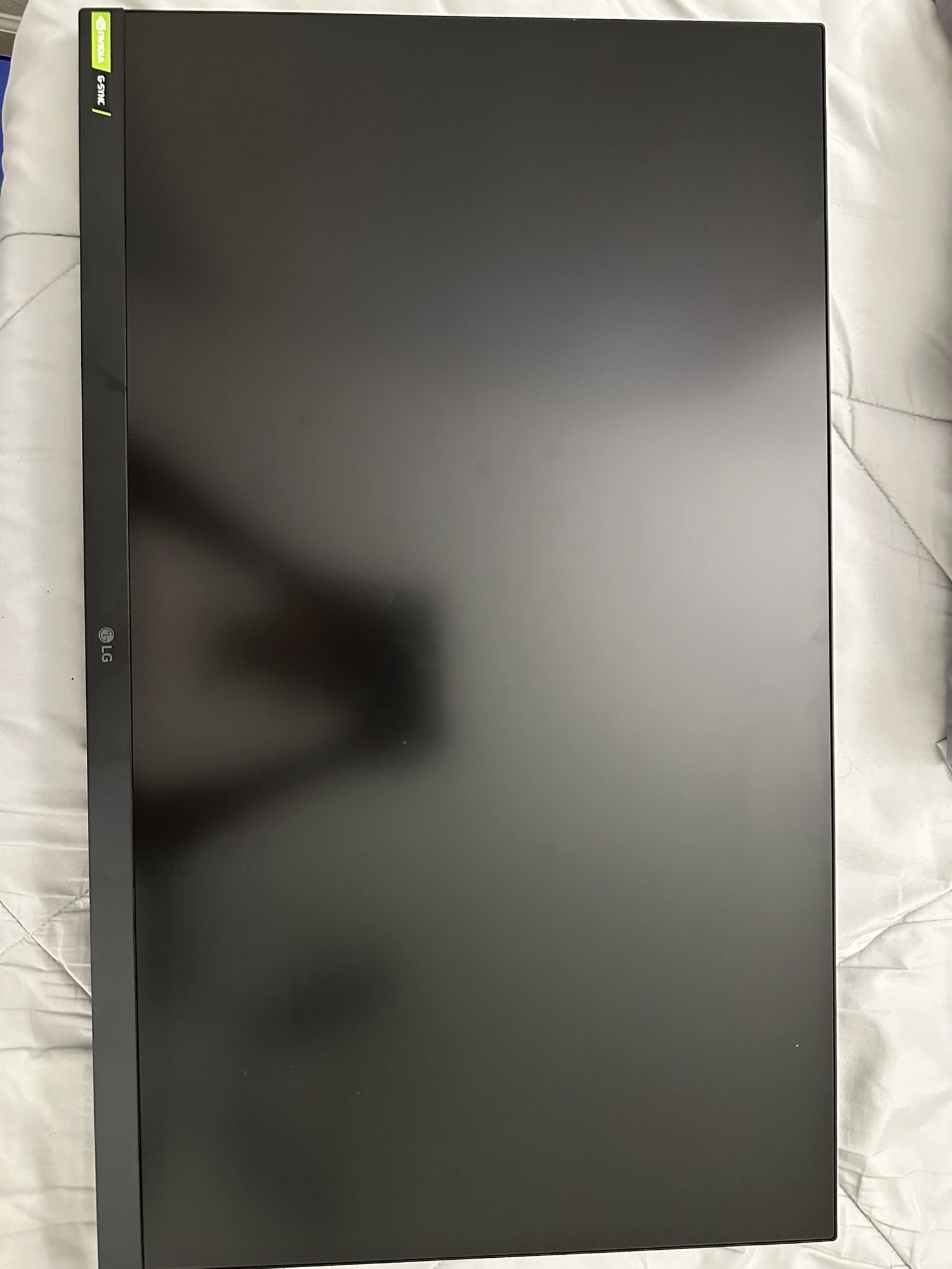 LG a - 32” LED FHD AMD FreeSync Premium 165 HZ