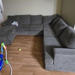 Sectional Sofa With Chaise 