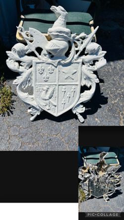 Vintage Decorative Fluer De Lis Junkie Shield  Cast Aluminum Medievalor Old World Style Plaque w/Knights Helmet and Griffin -     Great Shield Theme -