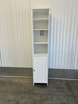 White Shelf 