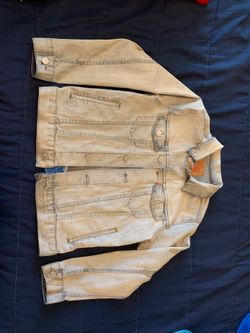 Boys Levi’s light blue Jean jacket size M 10/12