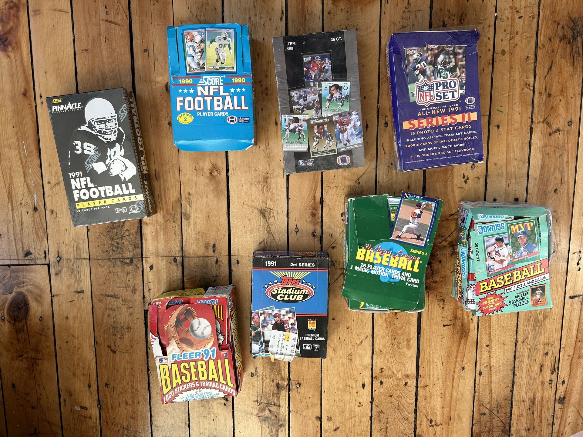 BASEBALL ⚾️ FOOTBALL SPORTS CARDS MINT WAX Boxes