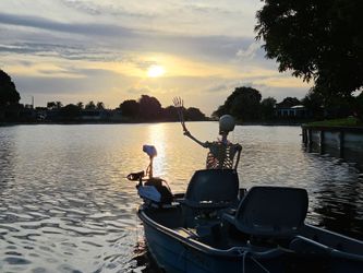 Pond prowler boat