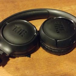 JBL Headphones {Damaged} $12