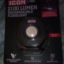 ICON 2100 LUMEN RECHARGEABLE FLOODLIGHT