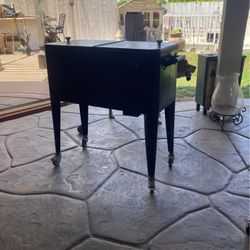 Ice Cooler
