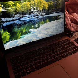 Lenovo IdeaPad3 (Touch Screen) 