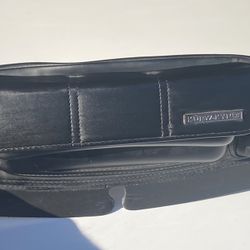 Kuryakyn Windshield Bag