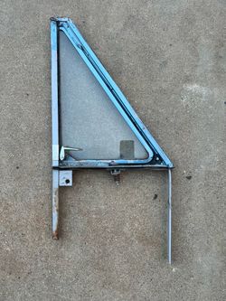 Scout ii L & R vent wing window