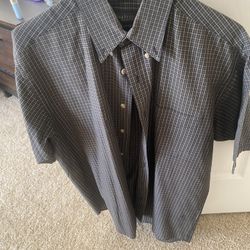 Men’s Button Up Short Steve Size Medium