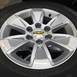 17" Chevy Silverado 1500 OEM rims General Grabber Tires 