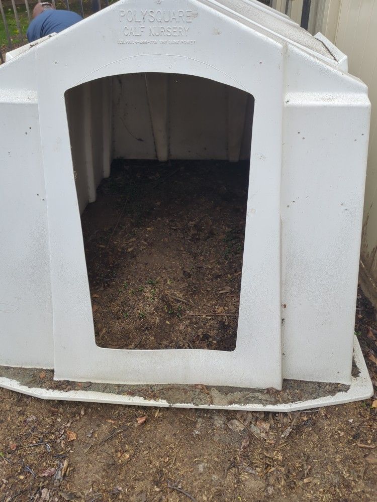 Calf Nursery Polysquare