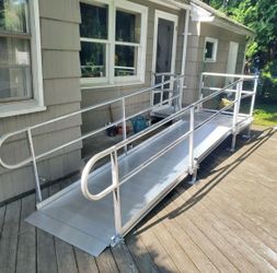 Aluminum Modular Wheelchair Access Ramp with Handrails