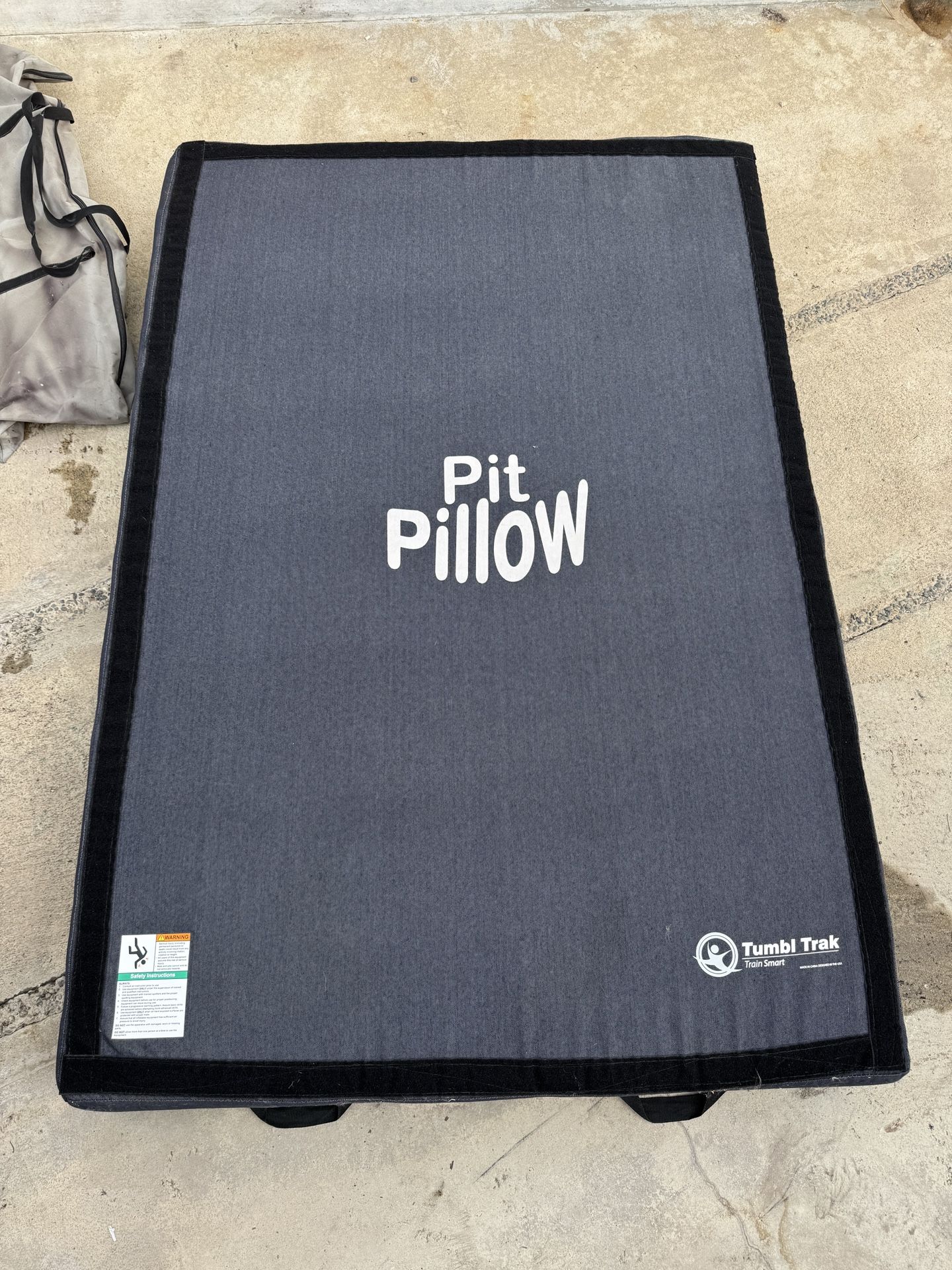 SAVE 17% off Tumbl trak pit pillow crash pad tumble track aerial
