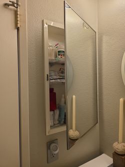 Medicine cabinet