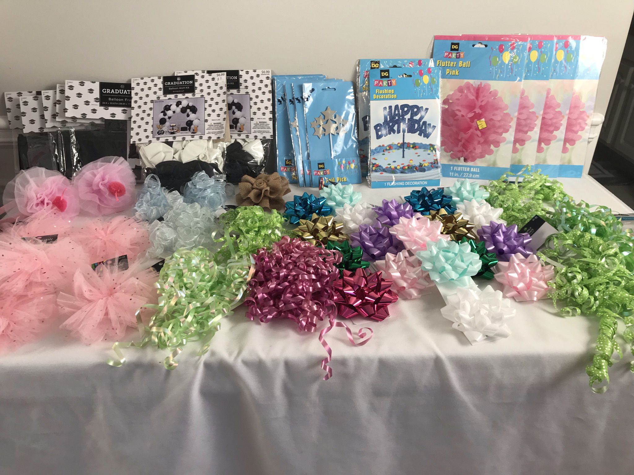 PARTY DECORATIONS - DEAL - $10 For All