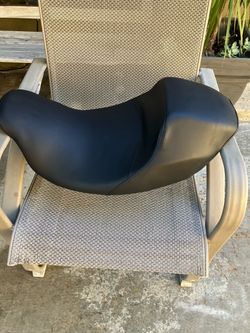 Brand new never used seat for Harley Davidson street glide 2022ST