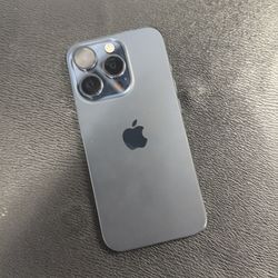 iPhone 15 pro 128gb used excellent condition unlocked!