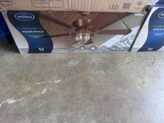 Hermoso ventilador nuevo de control remoto de 52”