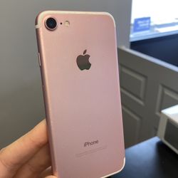 Unlocked iPhone 7 32gb Rose Gold