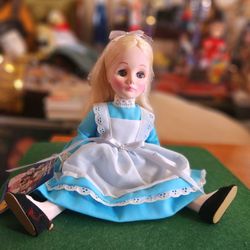 Effanbee Storybook - Alice in Wonderland Doll - vinyl - 11 inches