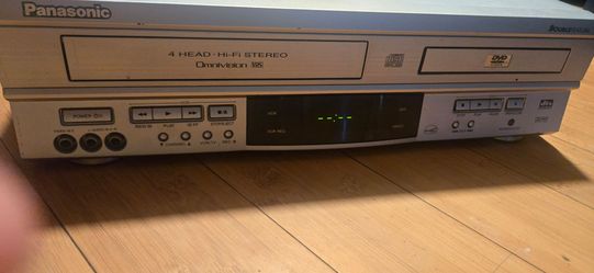 Panasonic  vhs dvd combo