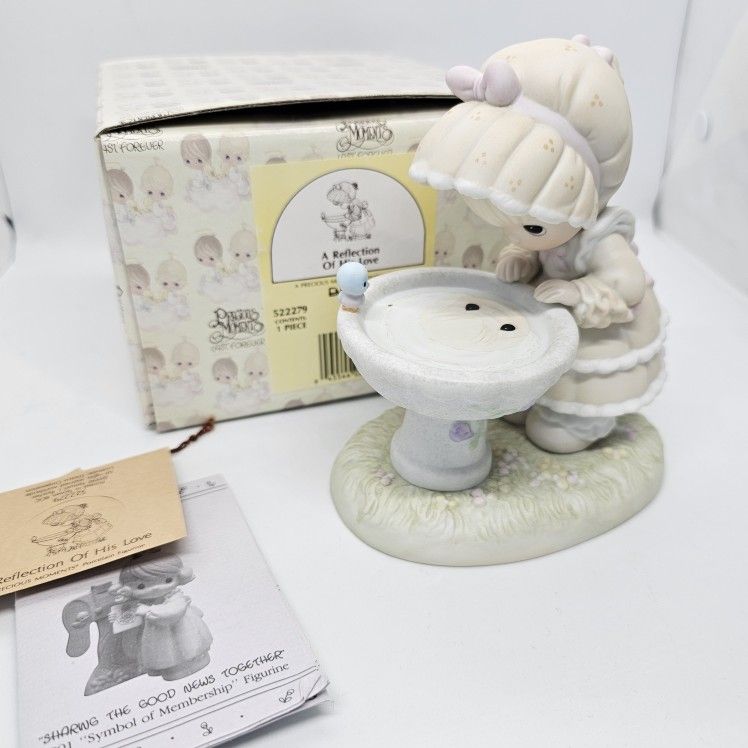 Precious Moments Porcelain Figurine A Reflection Of His Love 1990 Girl Mirror
Excellent Pre-owned condition, no flaws, mint condition as it was kep