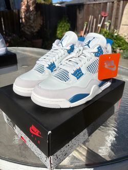 Air Jordan 4 Retro Military Blue Sneakers