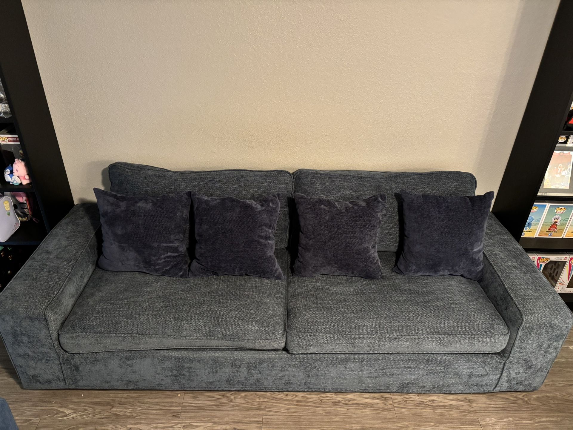 Sofa/ Couch