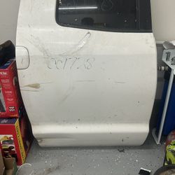 2014 Toyota Tundra Right Rear Door