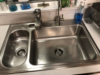 Stainless Steel Divided Sink With Hansgrohe Faucet