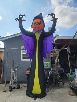 12ft Pumpkin Reaper inflatable