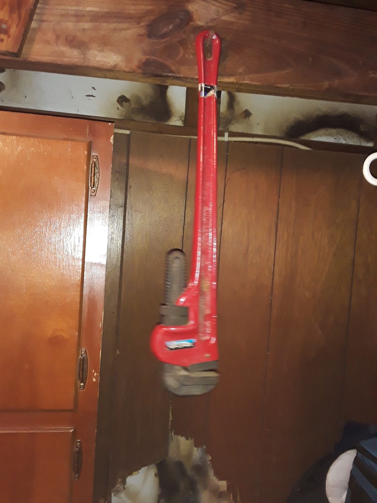 BRAND NEW 24 IN PIPE WRENCH ...BRAND NEW