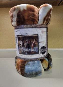 New Horses Plush Blanket Throw "Rush Hour" American Heritage Collection Everwild Heartland By Victoria Wilson-Schultz