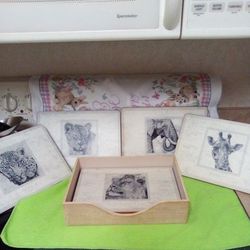 8 Piece Hardtop Signed Safari Animal Print Placemats 