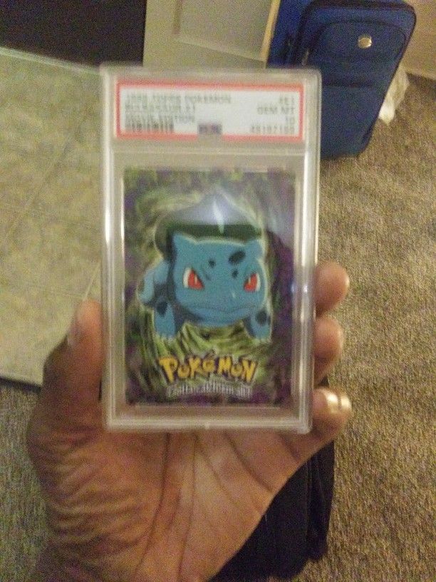 1999 Topps Pokemon Bulbasaur #1 Movie Edition