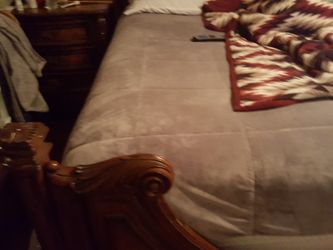 Queen bed. Solid wood