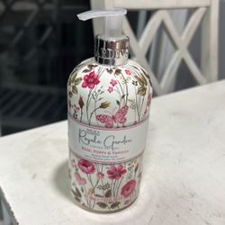 Baylis & Harding Limited Edition Hand Wash 