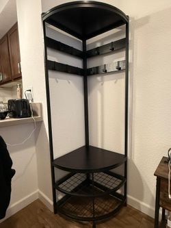 Entryway corner organizer