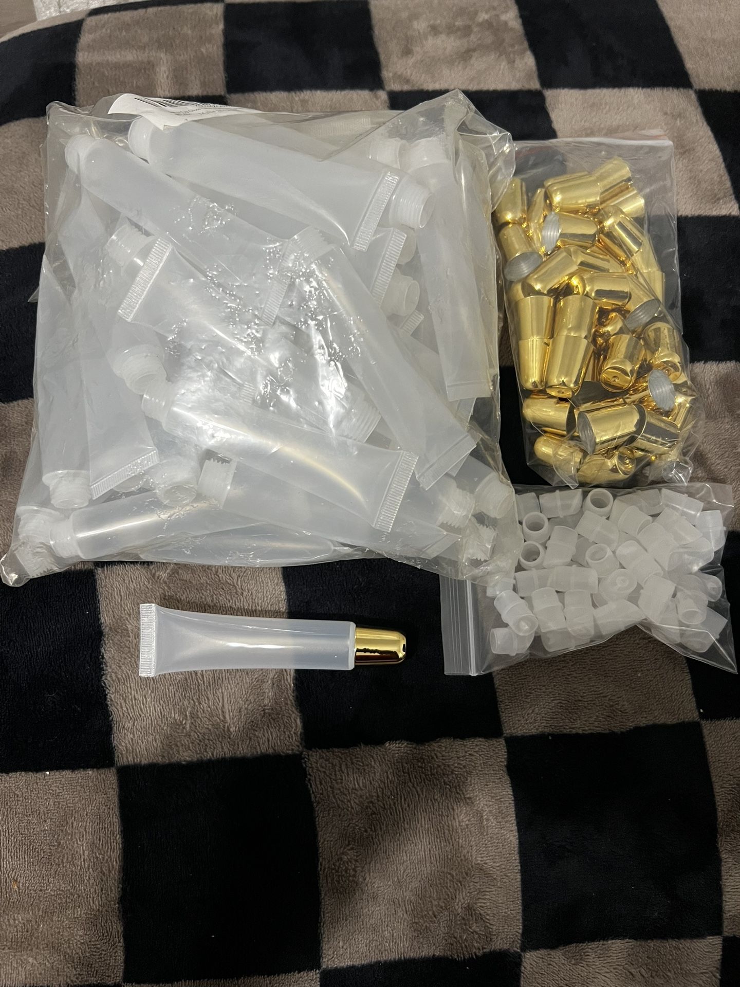 Gold cap Empty Gloss Tubes 