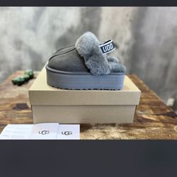 UGG Slippers (New)