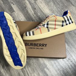 Burberry Shoes Brand New Sneakers With Box And Dust Cover 