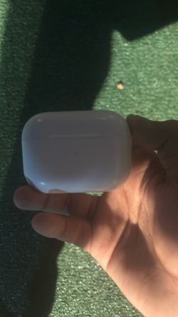 Used AirPod Pros