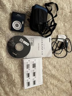 Nikon Coolpix L 14 digital camera